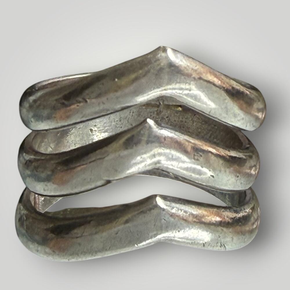 Sterling Silver 925 Triple Chevron V Band Ring Size 5.5 6.3g